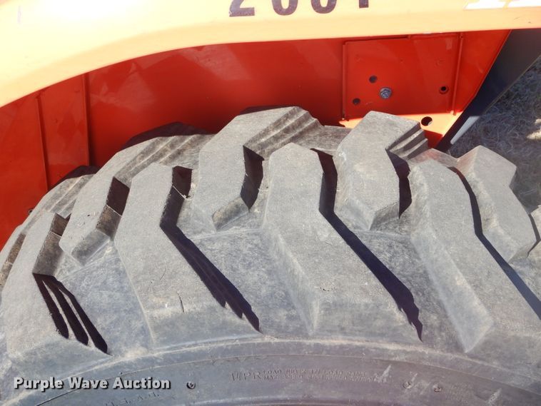 image for item GC9667 2017 Kubota L3301D MFWD tractor