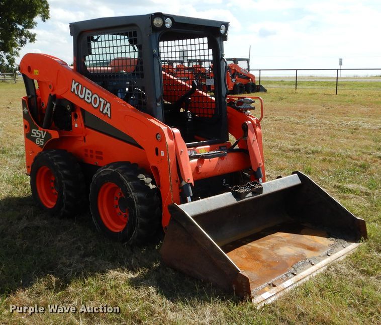 image for item GC9668 2016 Kubota SSV65 skid steer