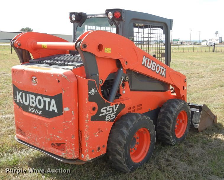 image for item GC9668 2016 Kubota SSV65 skid steer