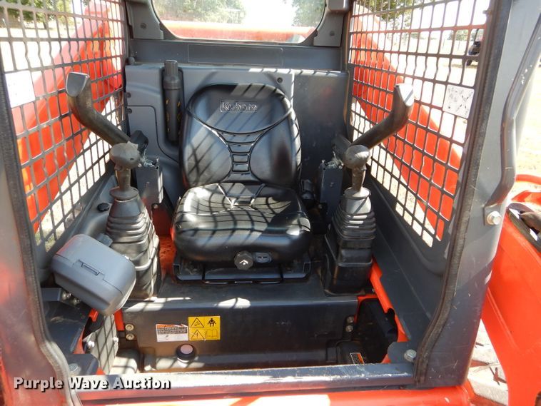 image for item GC9668 2016 Kubota SSV65 skid steer