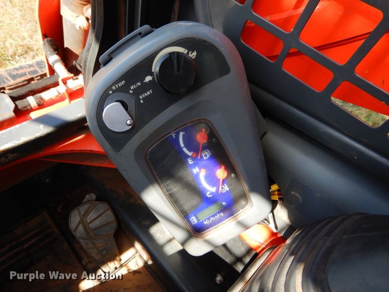 image for item GC9668 2016 Kubota SSV65 skid steer