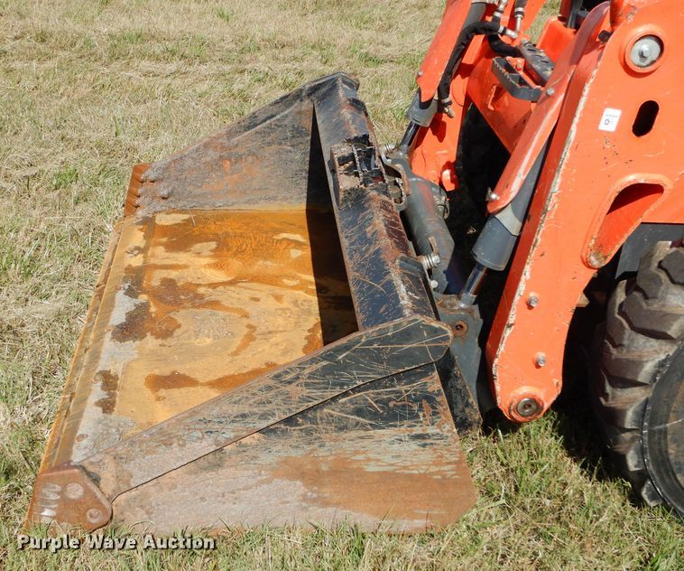 image for item GC9668 2016 Kubota SSV65 skid steer