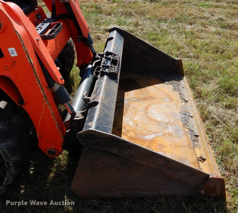 image for item GC9668 2016 Kubota SSV65 skid steer