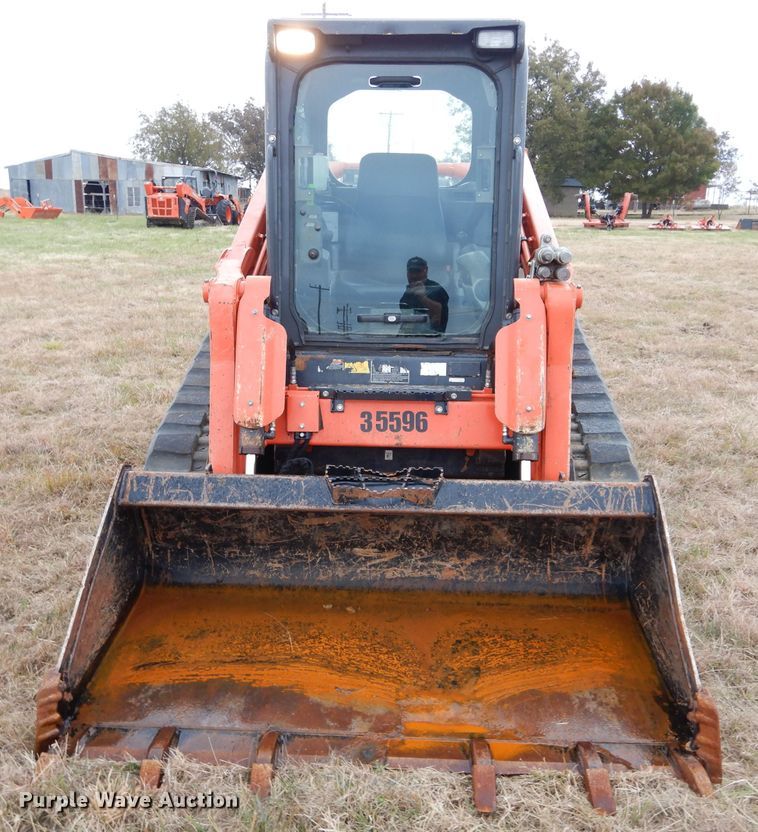 image for item GC9669 2017 Kubota SVL95-2S skid steer
