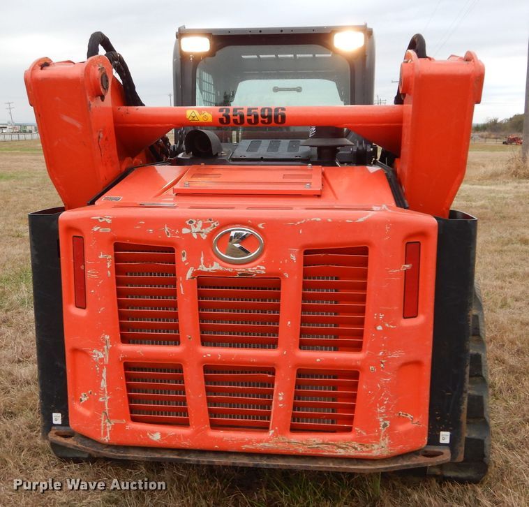 image for item GC9669 2017 Kubota SVL95-2S skid steer