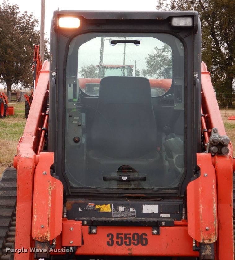 image for item GC9669 2017 Kubota SVL95-2S skid steer