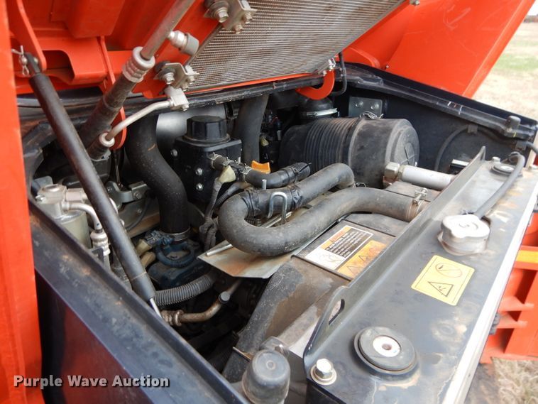 image for item GC9669 2017 Kubota SVL95-2S skid steer