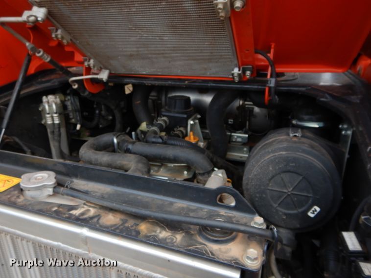 image for item GC9669 2017 Kubota SVL95-2S skid steer