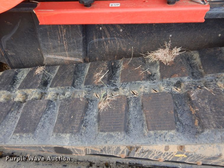 image for item GC9669 2017 Kubota SVL95-2S skid steer