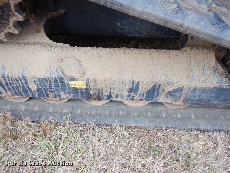 image for item GC9669 2017 Kubota SVL95-2S skid steer