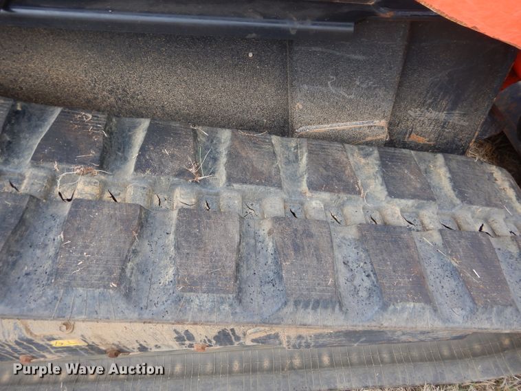 image for item GC9669 2017 Kubota SVL95-2S skid steer