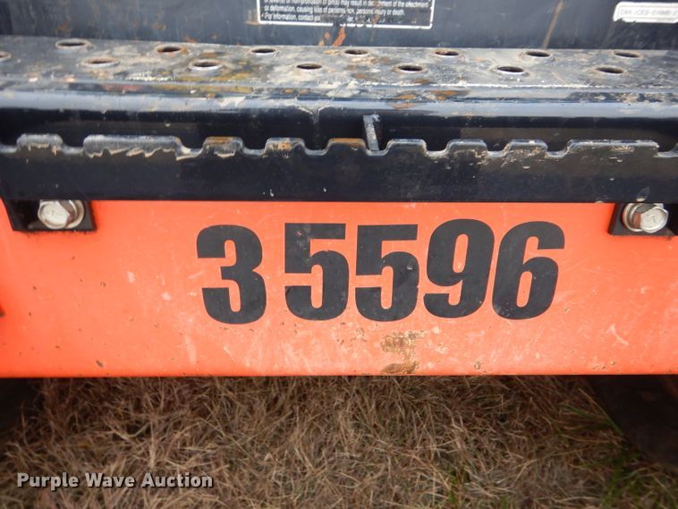 image for item GC9669 2017 Kubota SVL95-2S skid steer