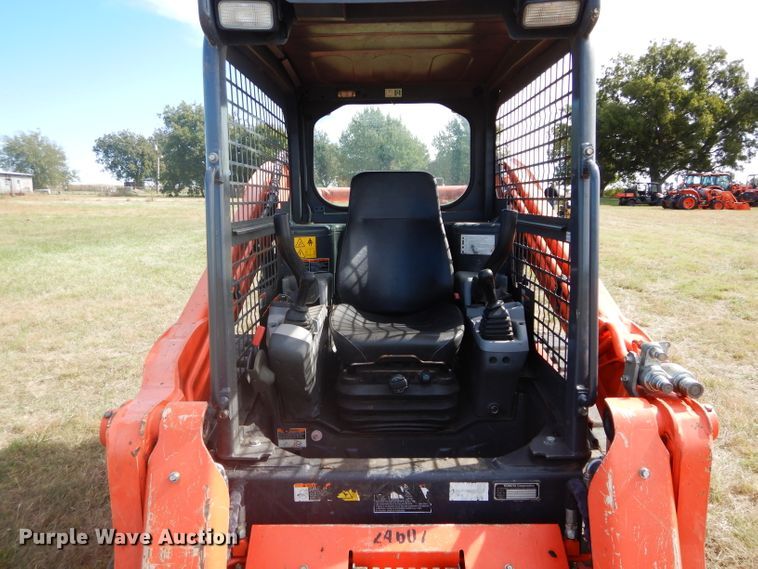 image for item GC9670 2015 Kubota SVL75-2 skid steer