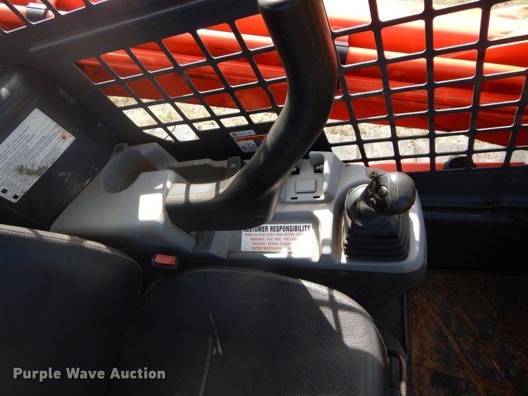 image for item GC9670 2015 Kubota SVL75-2 skid steer