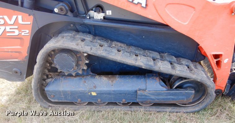 image for item GC9670 2015 Kubota SVL75-2 skid steer