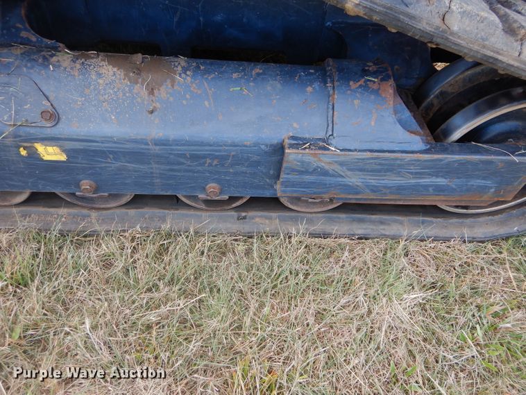 image for item GC9670 2015 Kubota SVL75-2 skid steer