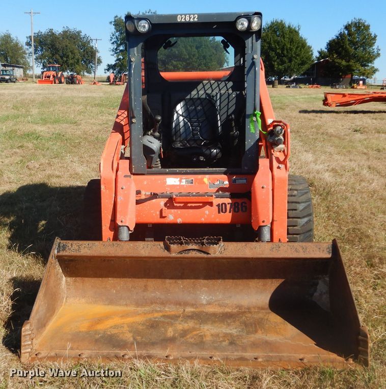 image for item GC9671 2016 Kubota SSV75 skid steer