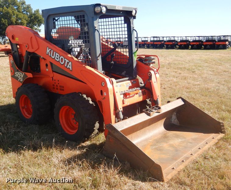 image for item GC9671 2016 Kubota SSV75 skid steer