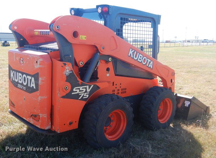 image for item GC9671 2016 Kubota SSV75 skid steer