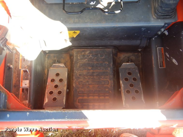 image for item GC9671 2016 Kubota SSV75 skid steer