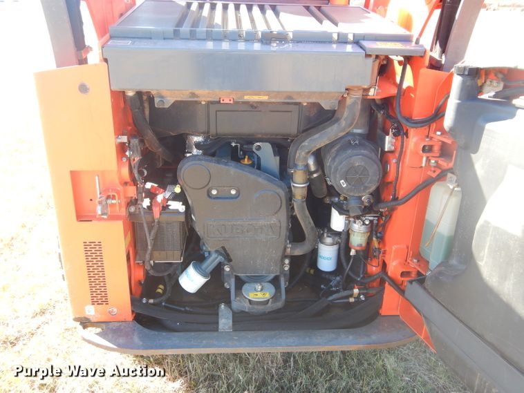 image for item GC9671 2016 Kubota SSV75 skid steer
