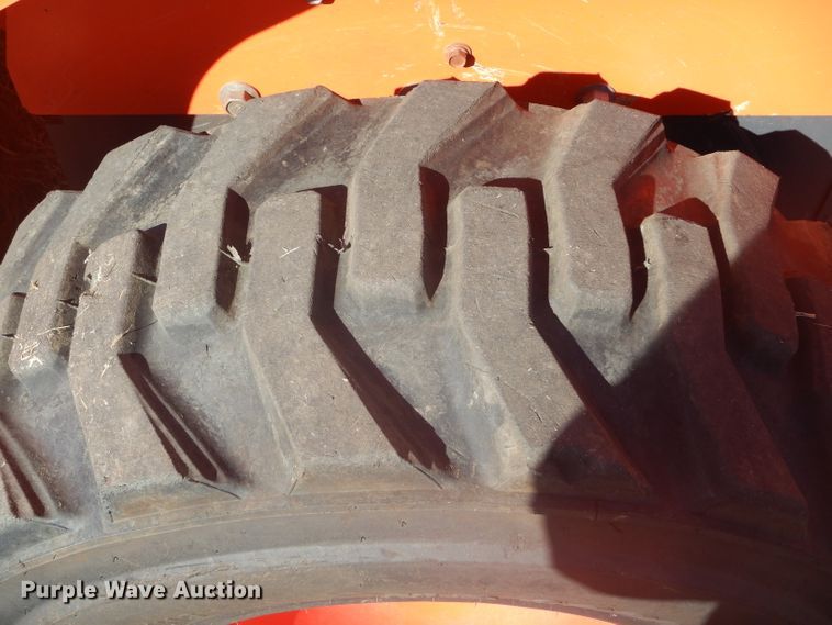 image for item GC9671 2016 Kubota SSV75 skid steer
