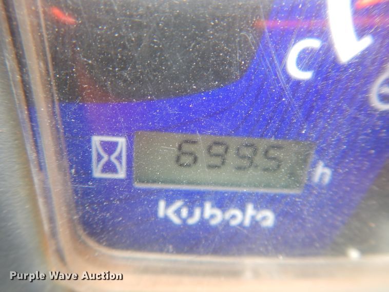 image for item GC9672 2017 Kubota SSV65 skid steer