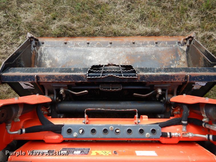 image for item GC9672 2017 Kubota SSV65 skid steer