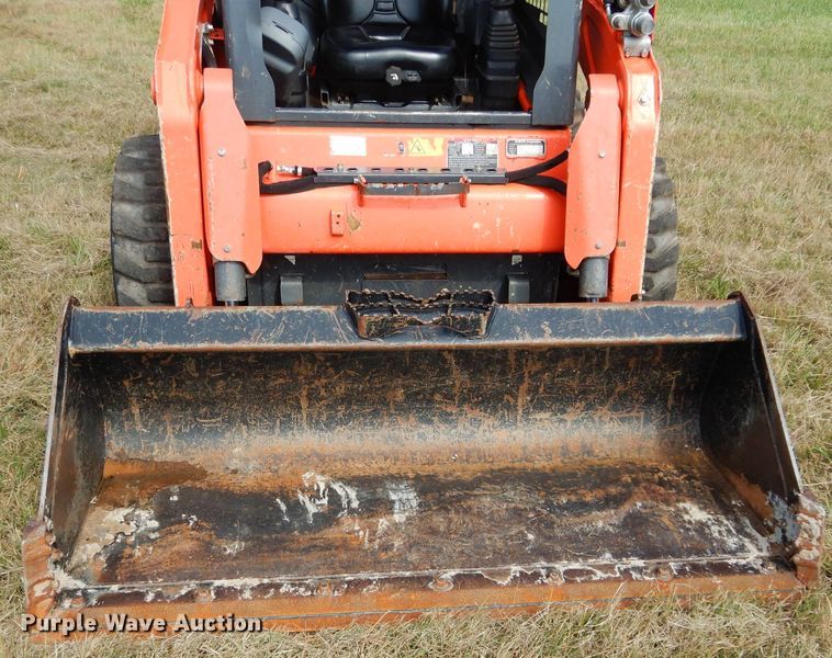 image for item GC9672 2017 Kubota SSV65 skid steer