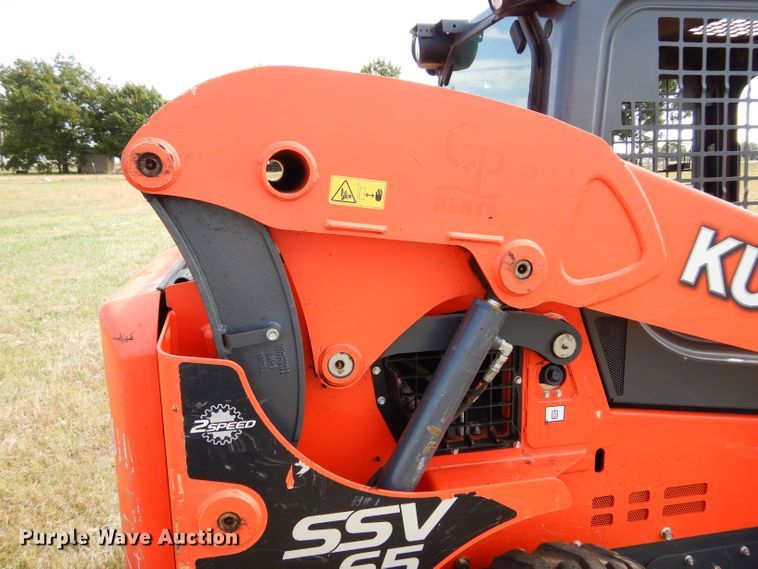 image for item GC9672 2017 Kubota SSV65 skid steer