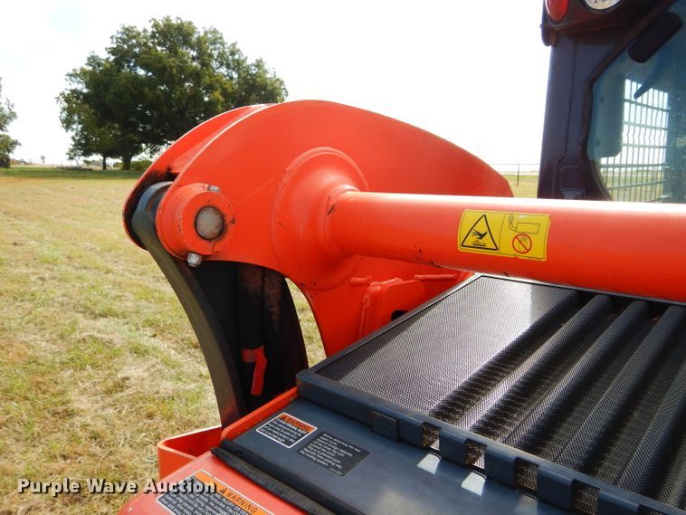 image for item GC9672 2017 Kubota SSV65 skid steer