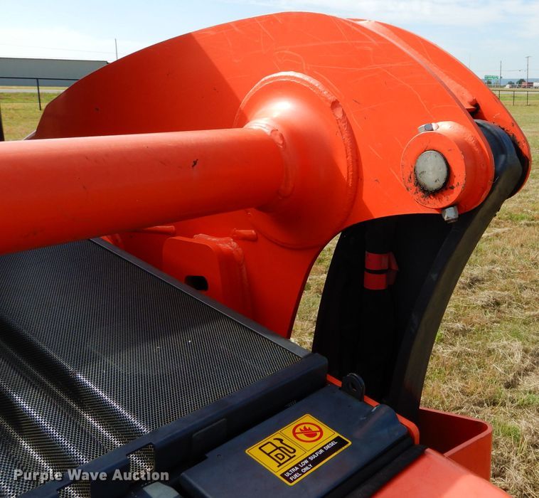 image for item GC9672 2017 Kubota SSV65 skid steer