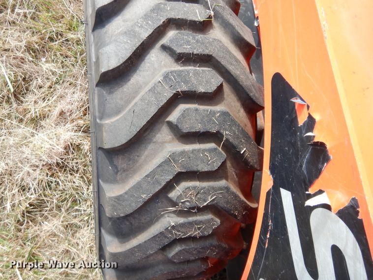 image for item GC9672 2017 Kubota SSV65 skid steer