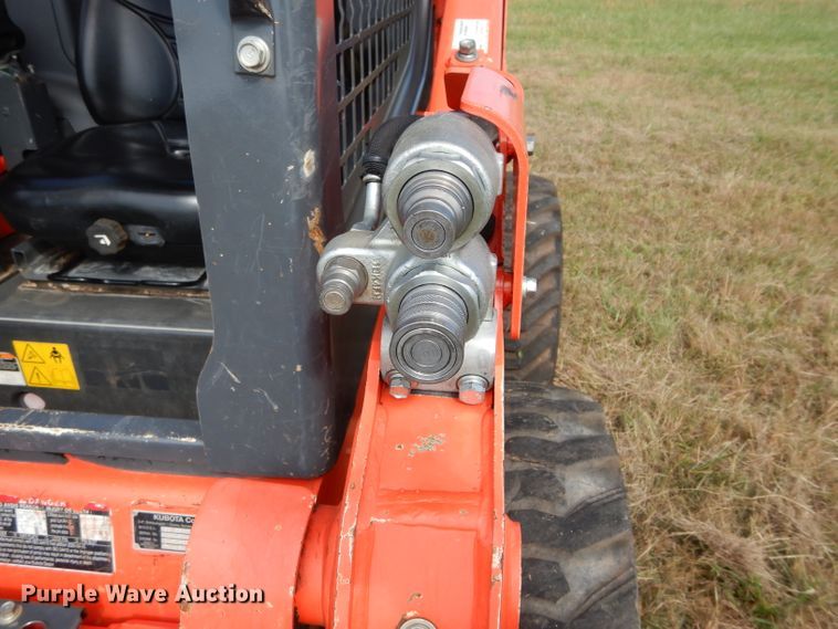 image for item GC9672 2017 Kubota SSV65 skid steer