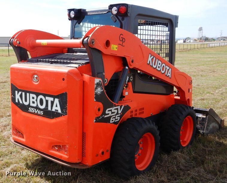 image for item GC9673 2016 Kubota SSV65 skid steer