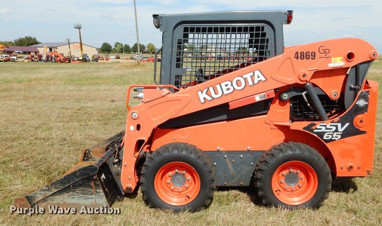 image for item GC9673 2016 Kubota SSV65 skid steer