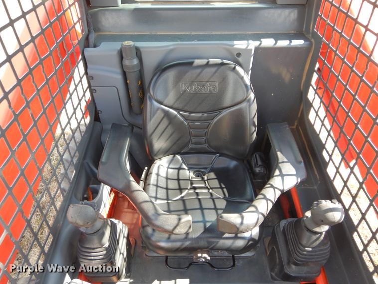 image for item GC9673 2016 Kubota SSV65 skid steer
