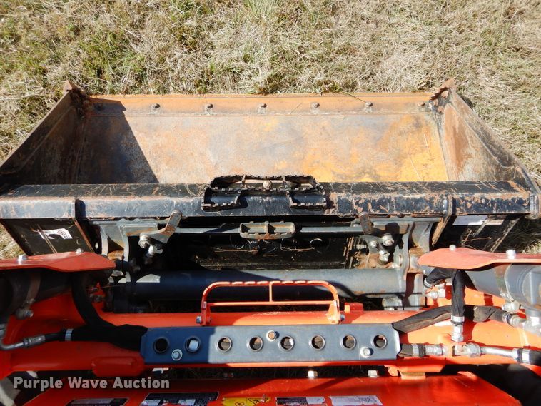 image for item GC9673 2016 Kubota SSV65 skid steer