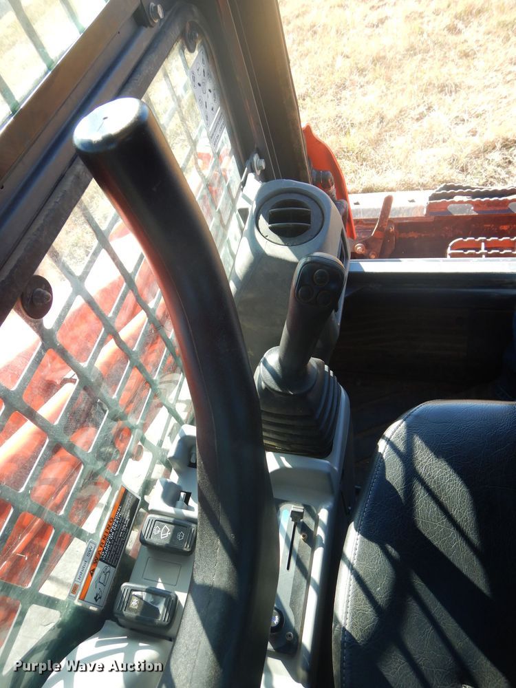 image for item GC9674 2014 Kubota SVL90-2 skid steer