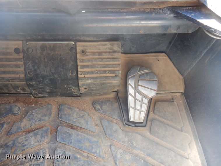 image for item GC9674 2014 Kubota SVL90-2 skid steer