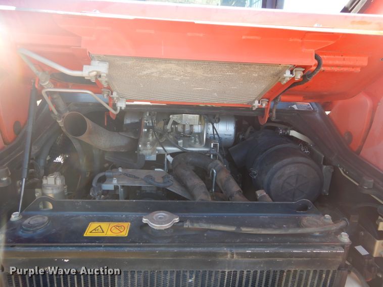 image for item GC9674 2014 Kubota SVL90-2 skid steer