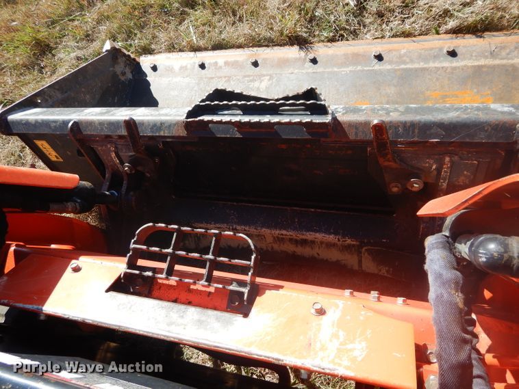 image for item GC9674 2014 Kubota SVL90-2 skid steer