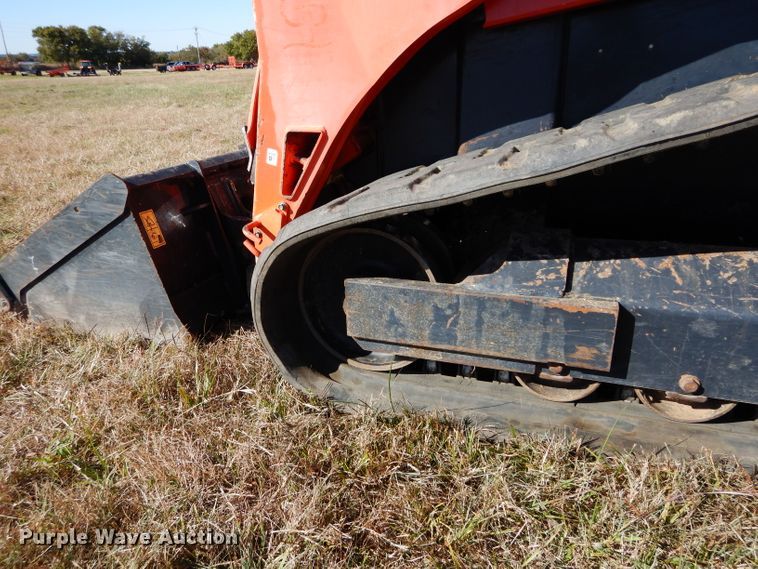 image for item GC9674 2014 Kubota SVL90-2 skid steer