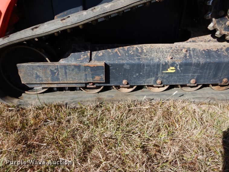 image for item GC9674 2014 Kubota SVL90-2 skid steer