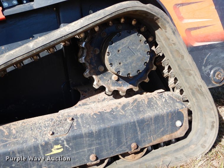 image for item GC9674 2014 Kubota SVL90-2 skid steer