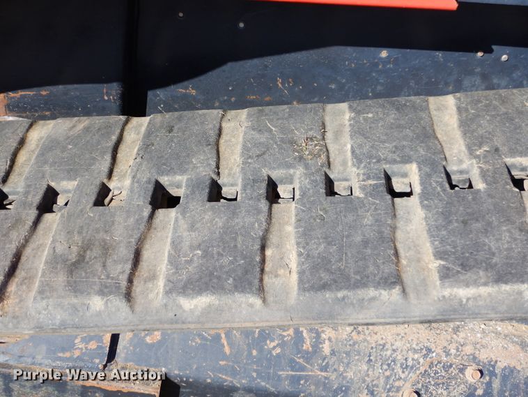 image for item GC9674 2014 Kubota SVL90-2 skid steer