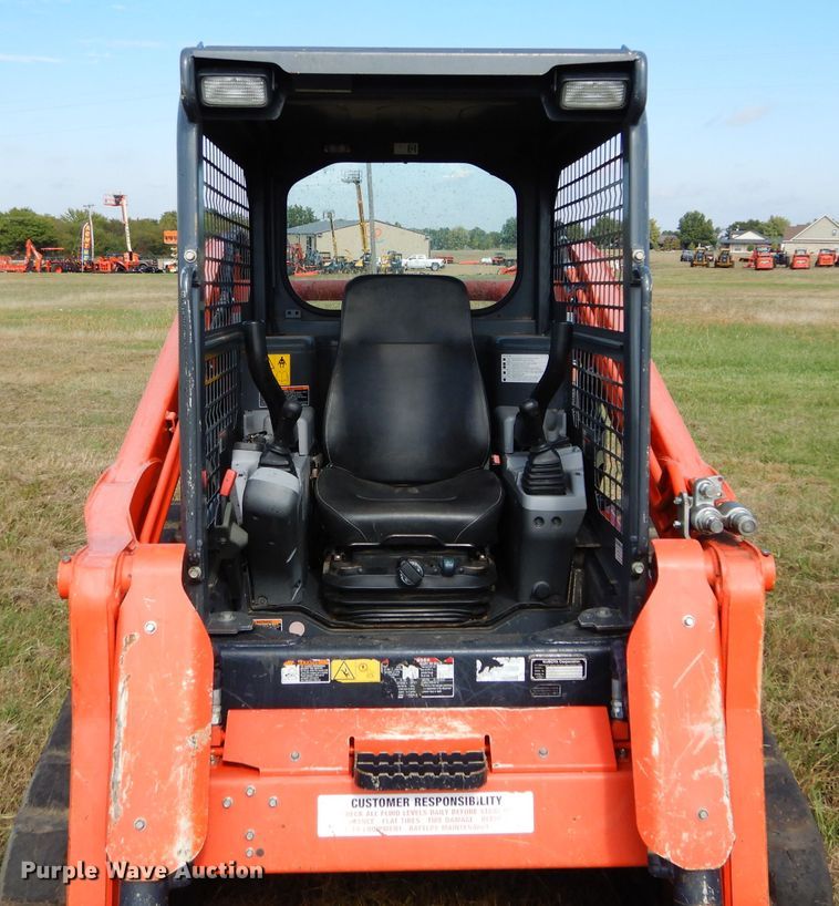 image for item GC9675 2015 Kubota SVL75-2 skid steer