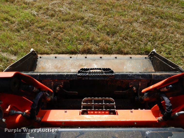 image for item GC9675 2015 Kubota SVL75-2 skid steer