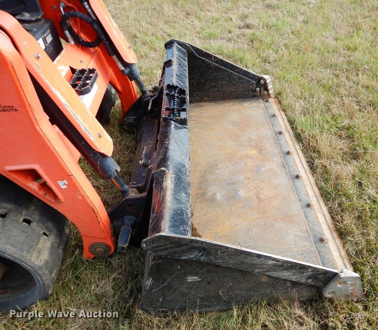 image for item GC9675 2015 Kubota SVL75-2 skid steer