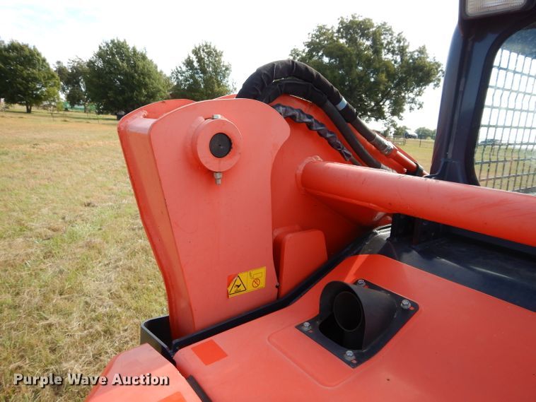 image for item GC9675 2015 Kubota SVL75-2 skid steer